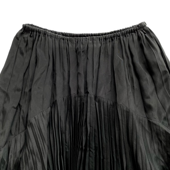 Vince Pleated Italian Crepe de Chine Black Skirt - Picture 8 of 10